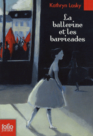 La ballerine et les barricades