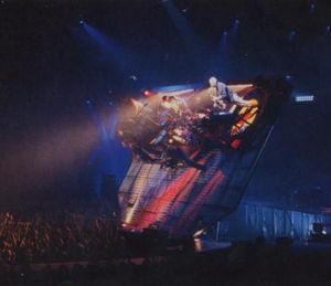 C’est pas vrai (Live)
