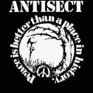 Out From the Void II / Behind the Lines (Live)