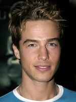 Ryan Carnes Senscritique