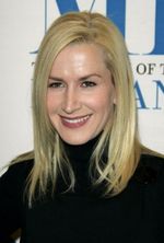 Angela Kinsey