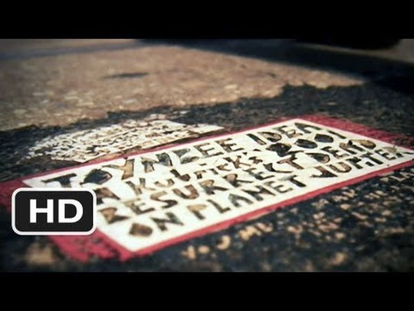 Resurrect Dead: The Mystery of the Toynbee Tiles