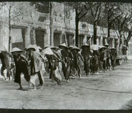 image-https://media.senscritique.com/media/000004639098/0/coolies_a_saigon.jpg