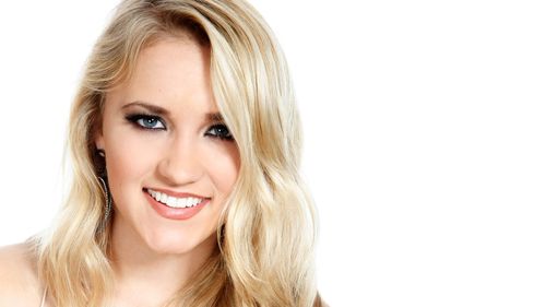 Cover Emily Osment