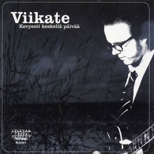 Kevyesti keskellä päivää (EP)