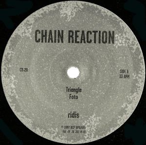 Triangle / Foto / Is # 10 (Single)