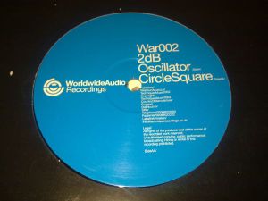 Oscillator / Circle Square (Single)