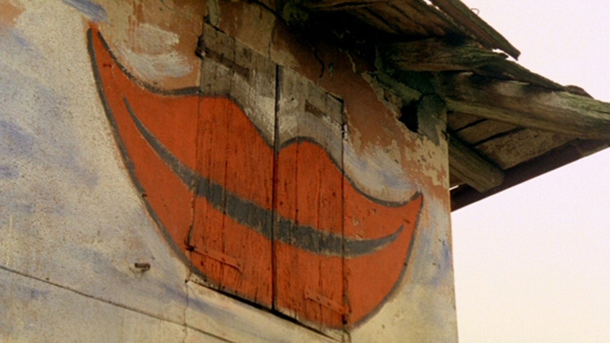La Maison Aux Fenetres Qui Rient La Maison aux fenêtres qui rient - Film (1976) - SensCritique