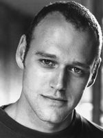 Elliot Cowan