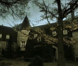 image-https://media.senscritique.com/media/000006503051/0/hemlock_grove.jpg