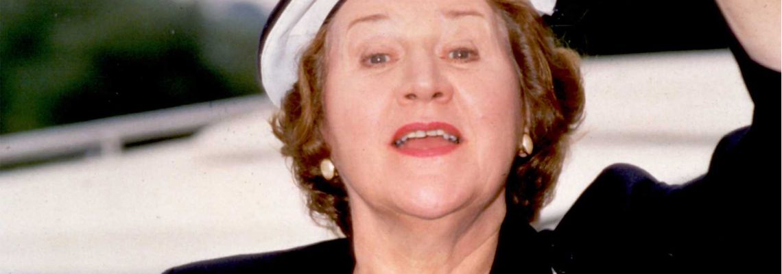Cover Keeping Up Appearances