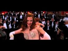https://media.senscritique.com/media/000006710071/220/moulin_rouge.jpg
