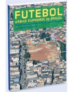 Futebol urban euphoria in Brazil