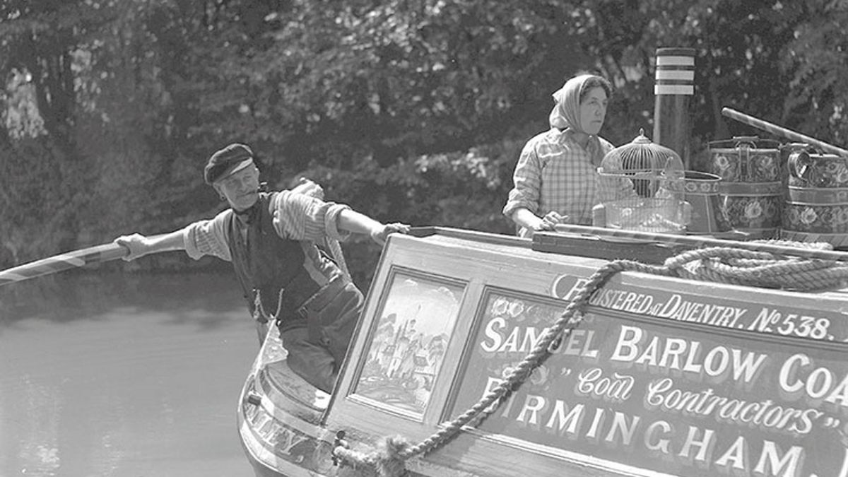 Painted Boats Film (1945) SensCritique