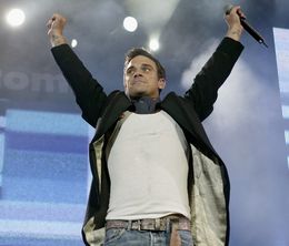 image-https://media.senscritique.com/media/000007405829/0/what_we_did_last_summer_robbie_williams_live_at_knebworth.jpg