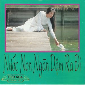 Nước non ngàn dặm ra đi