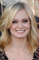 Photo Sara Paxton