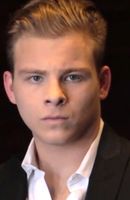 Photo Jonathan Lipnicki