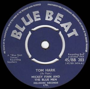 Tom Hark (Single)