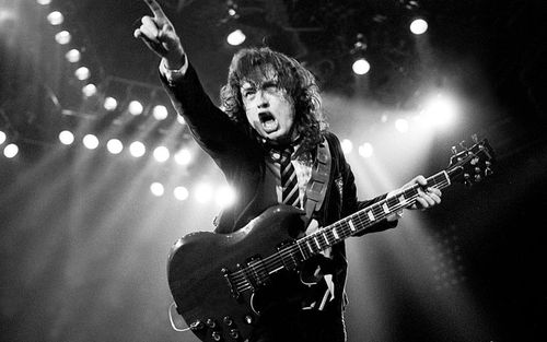 Cover Angus Young