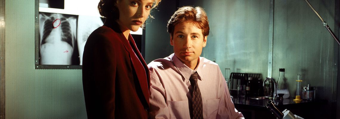 Cover X-Files : Aux frontières du réel