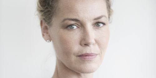 Cover Connie Nielsen