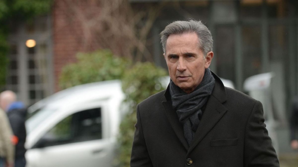 Les Témoins Série (2015) SensCritique