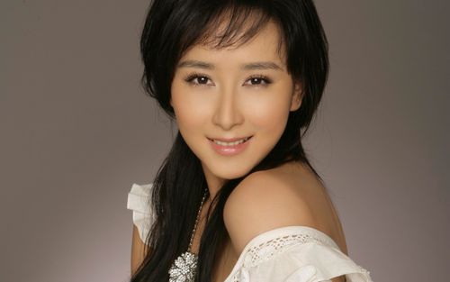 Cover Hú Jìng (Sophia Hu)