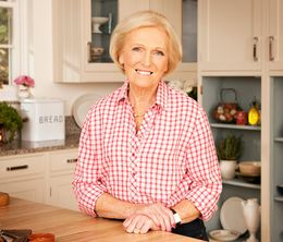 image-https://media.senscritique.com/media/000010277247/0/mary_berry_s_absolute_favourites.jpg