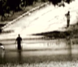 image-https://media.senscritique.com/media/000010988033/0/man_road_river.png