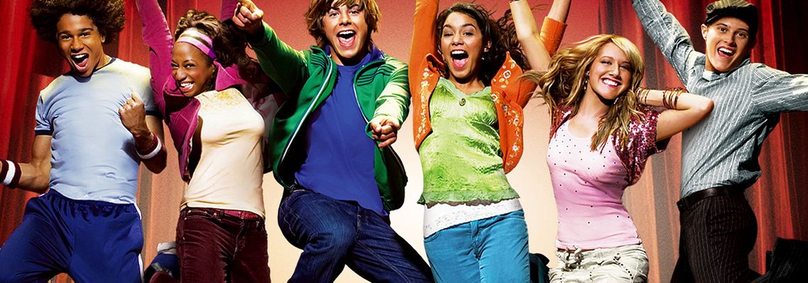 Cover High School Musical, premiers pas sur scène