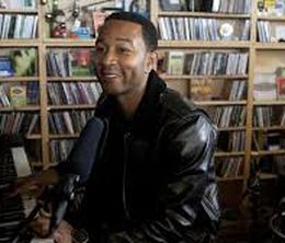 image-https://media.senscritique.com/media/000011251624/0/john_legend_npr_music_tiny_desk_concert.jpg