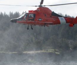 image-https://media.senscritique.com/media/000011320734/0/coast_guard_alaska.jpg