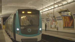 Métro, une ville sur les rails