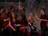 iParty With Victorious (1)
