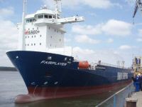 MV Fairplayer : Navire grue