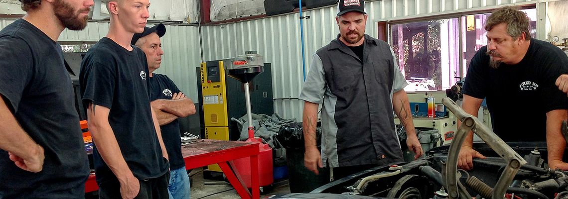 Cover Misfit Garage