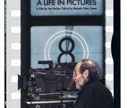 image-https://media.senscritique.com/media/000014389561/0/stanley_kubrick_une_vie_en_image.jpg