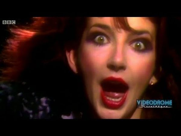 The Kate Bush Story : Running Up That Hill