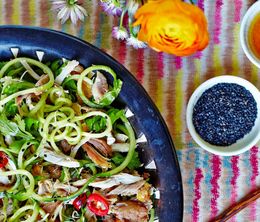 image-https://media.senscritique.com/media/000015402324/0/eating_well_with_hemsley_hemsley.jpg