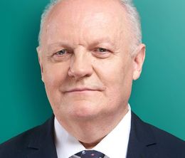 image-https://media.senscritique.com/media/000015415582/0/l_analyse_de_francois_asselineau.jpg