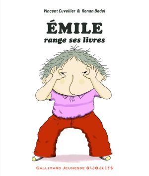 Emile range ses livres