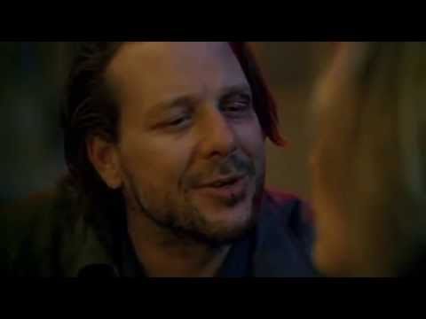 Bande-annonce de Barfly