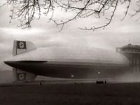 Désastre dans le ciel: La Catastrophe du Hindenburg & l'explosion de Challenger