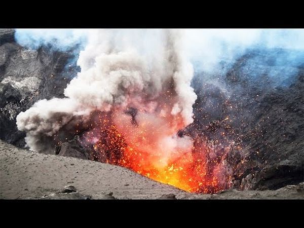 Au fin fond de la fournaise