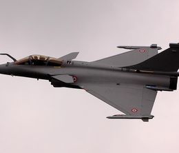 image-https://media.senscritique.com/media/000016504588/0/rafale_confidential.jpg