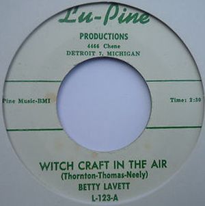 Witch Craft in the Air (Single)