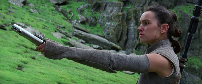 Illustration Daisy Ridley a raison : on connait déjà tous la vérité sur les parents de Rey Illustration Daisy Ridley a raison : on connait déjà tous la vérité sur les parents de Rey