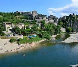 image-https://media.senscritique.com/media/000016756216/0/l_ardeche_au_fil_des_saisons.jpg