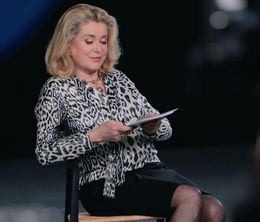 image-https://media.senscritique.com/media/000016965259/0/catherine_deneuve_lit_la_mode.jpg